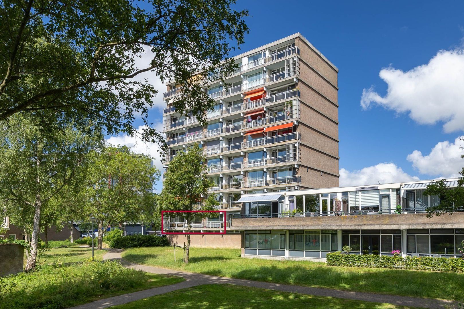 Saffierstraat 143, Alphen Aan Den Rijn foto-0 blur