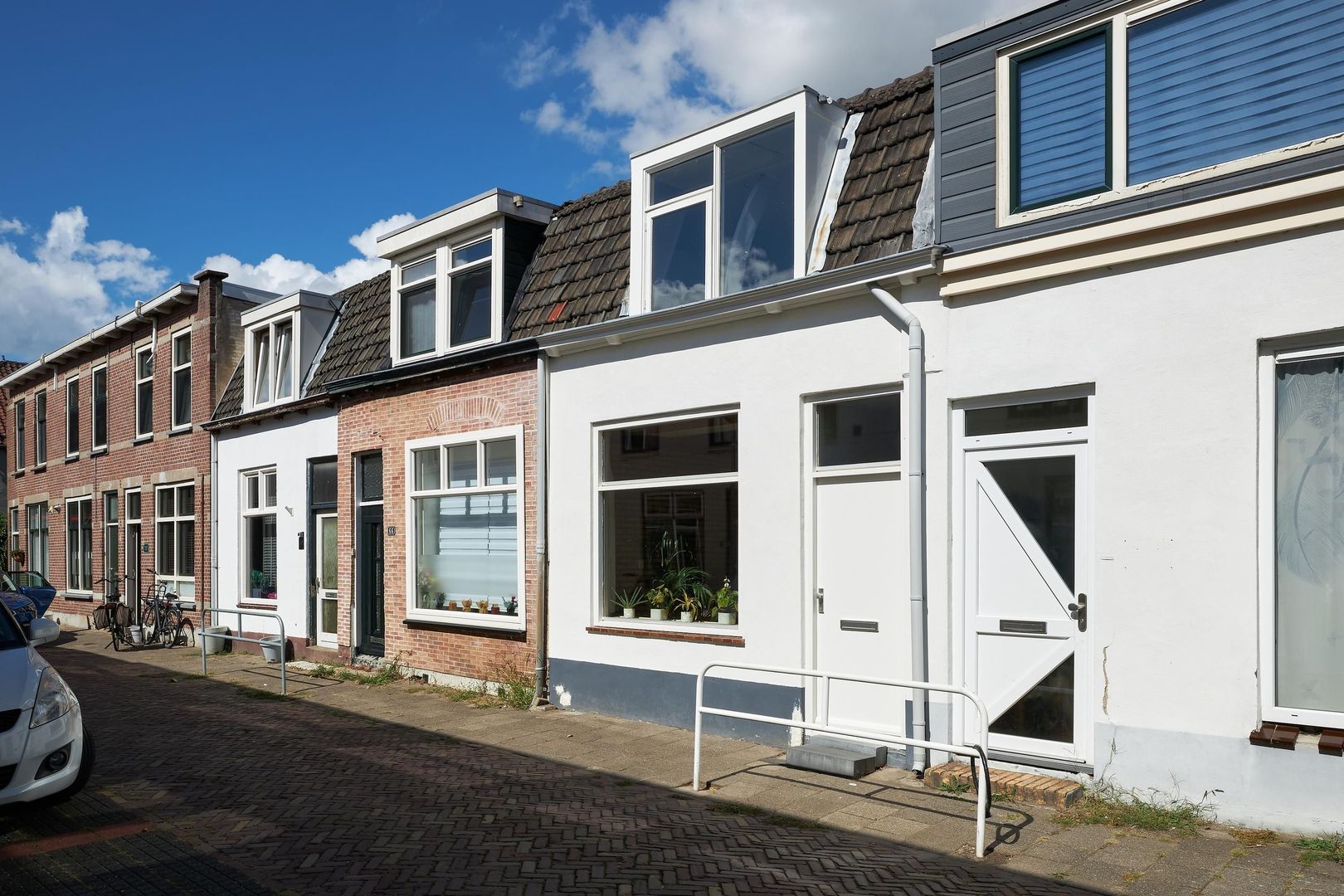 Oranjestraat 64, Alphen Aan Den Rijn foto-0 blur