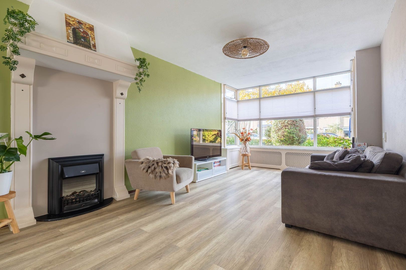 Burgemeester Verheullaan 31, Koudekerk Aan Den Rijn foto-1 blur