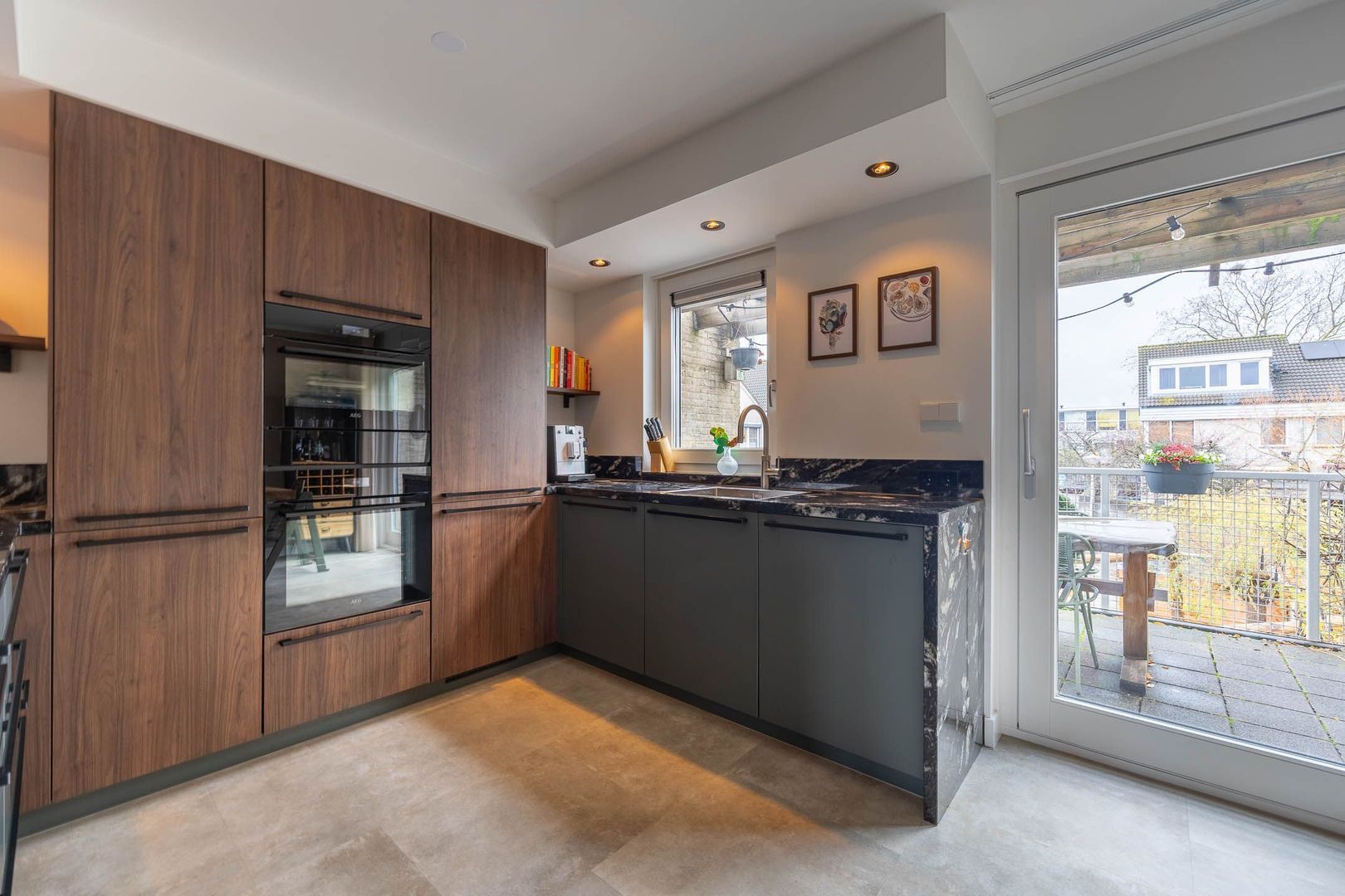 Bestevaer 18, Alphen Aan Den Rijn foto-16 blur