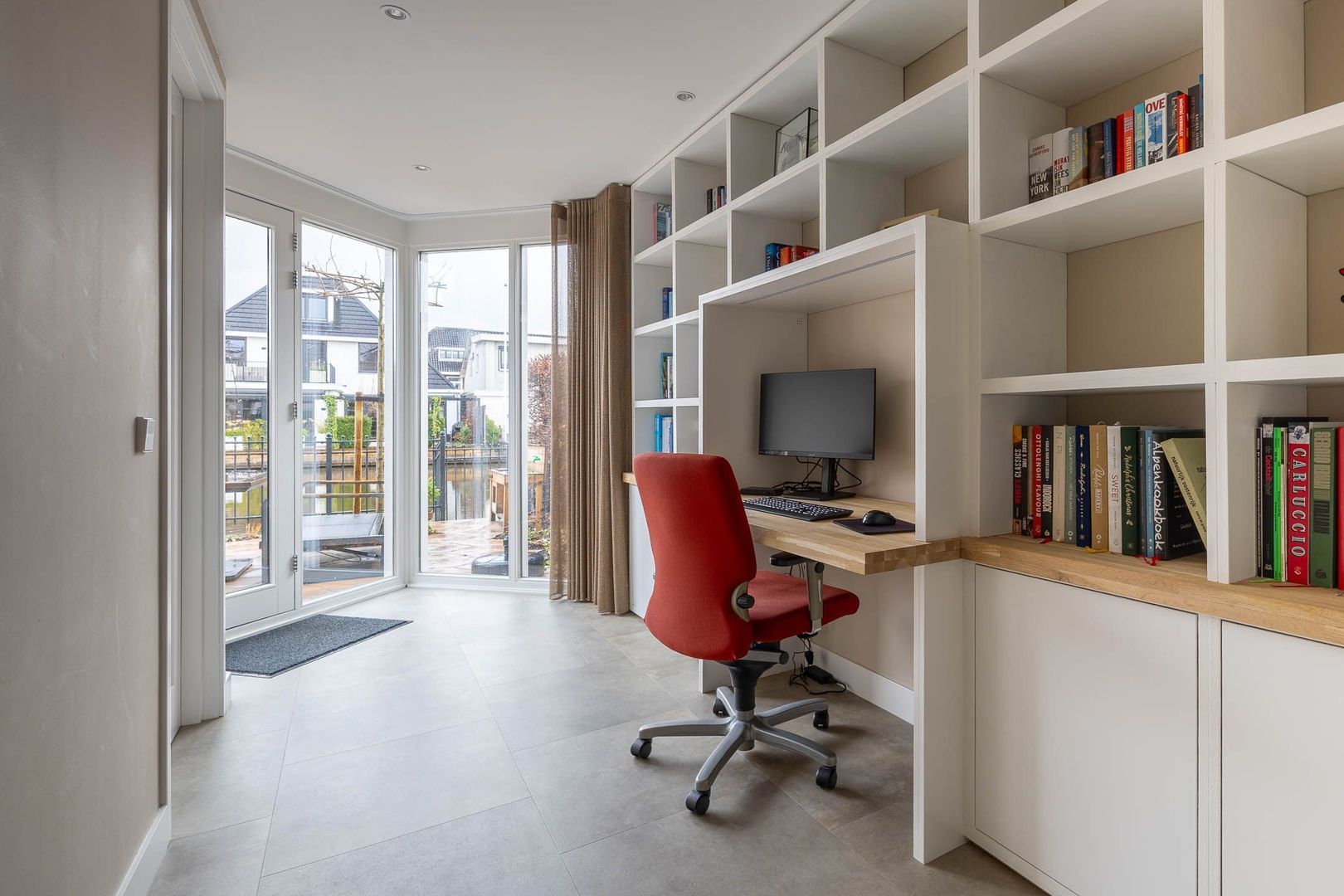 Bestevaer 18, Alphen Aan Den Rijn foto-6 blur