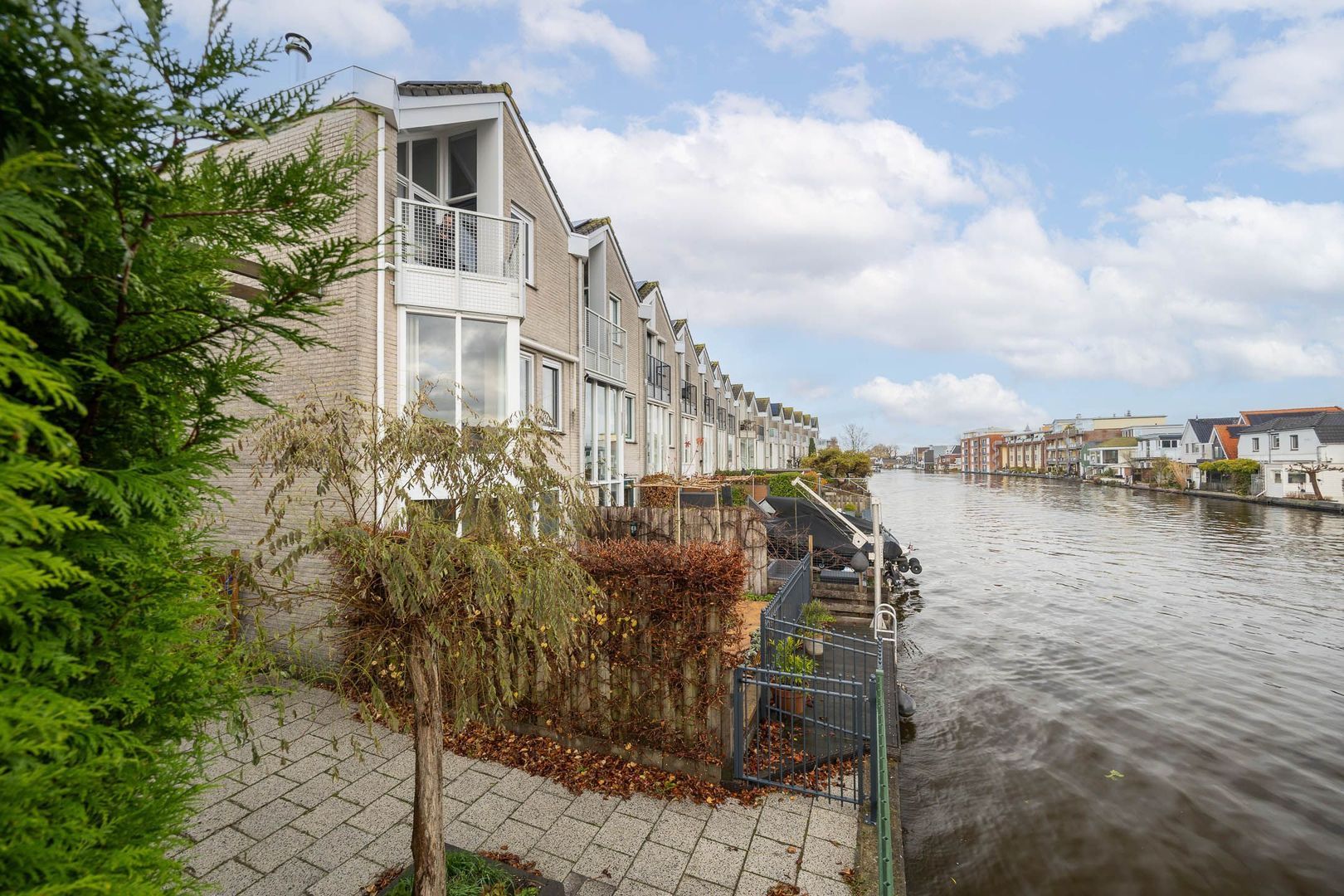 Bestevaer 18, Alphen Aan Den Rijn foto-1 blur