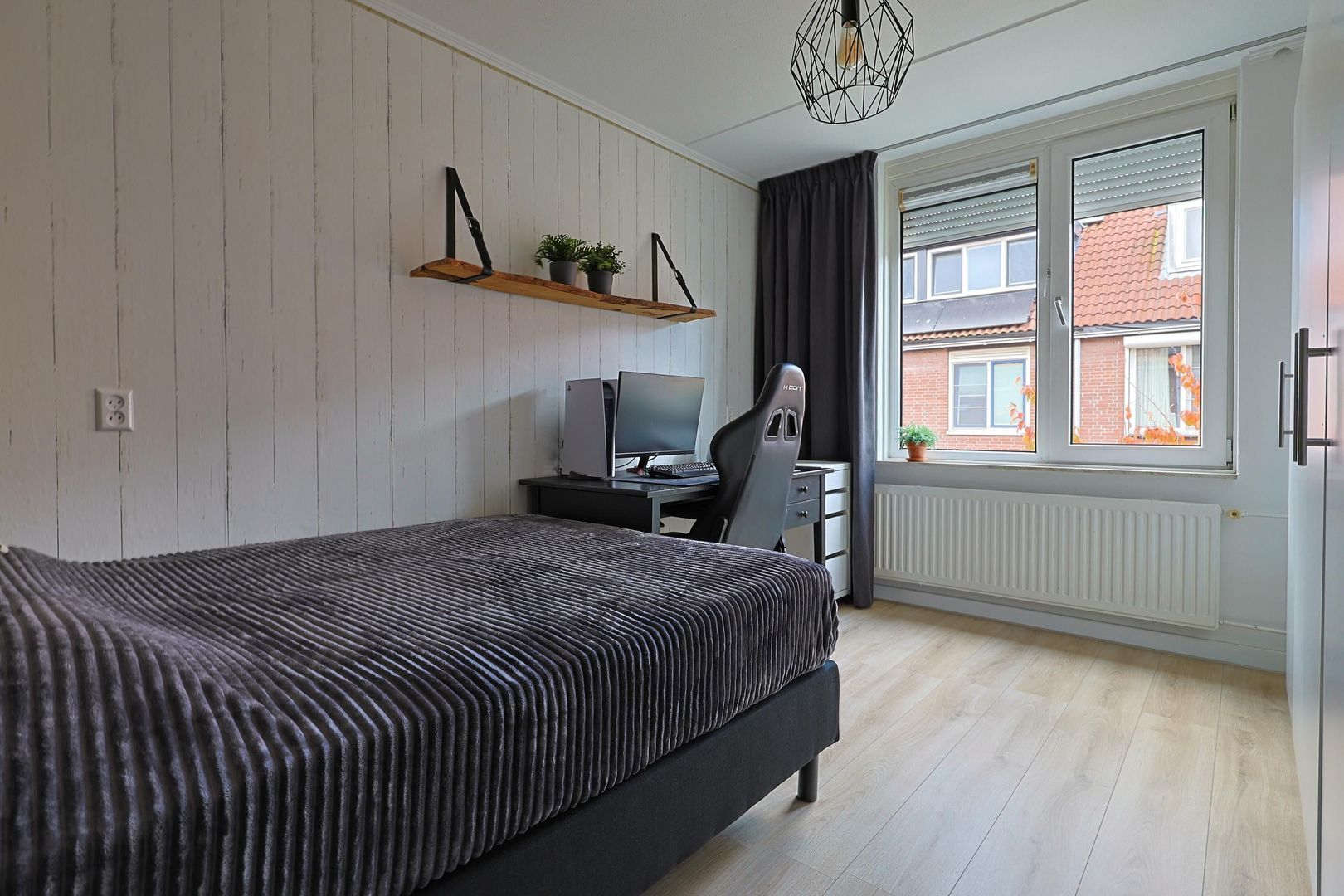 Zadelmaker 28, Alphen Aan Den Rijn foto-15 blur