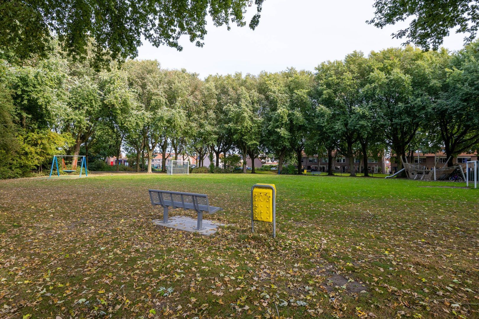 Zadelmaker 28, Alphen Aan Den Rijn foto-32 blur