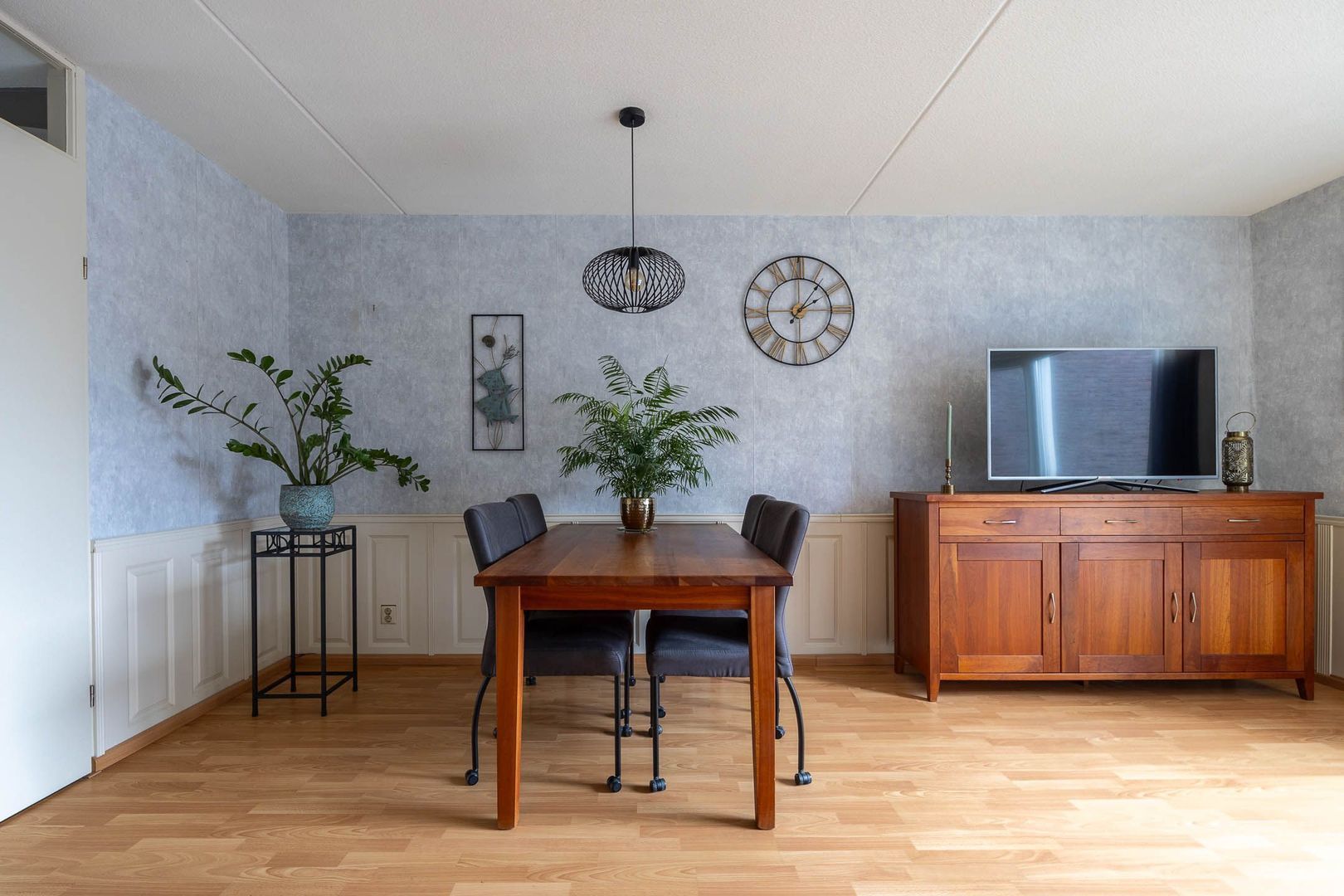 Polderpeil 93, Alphen Aan Den Rijn foto-3 blur