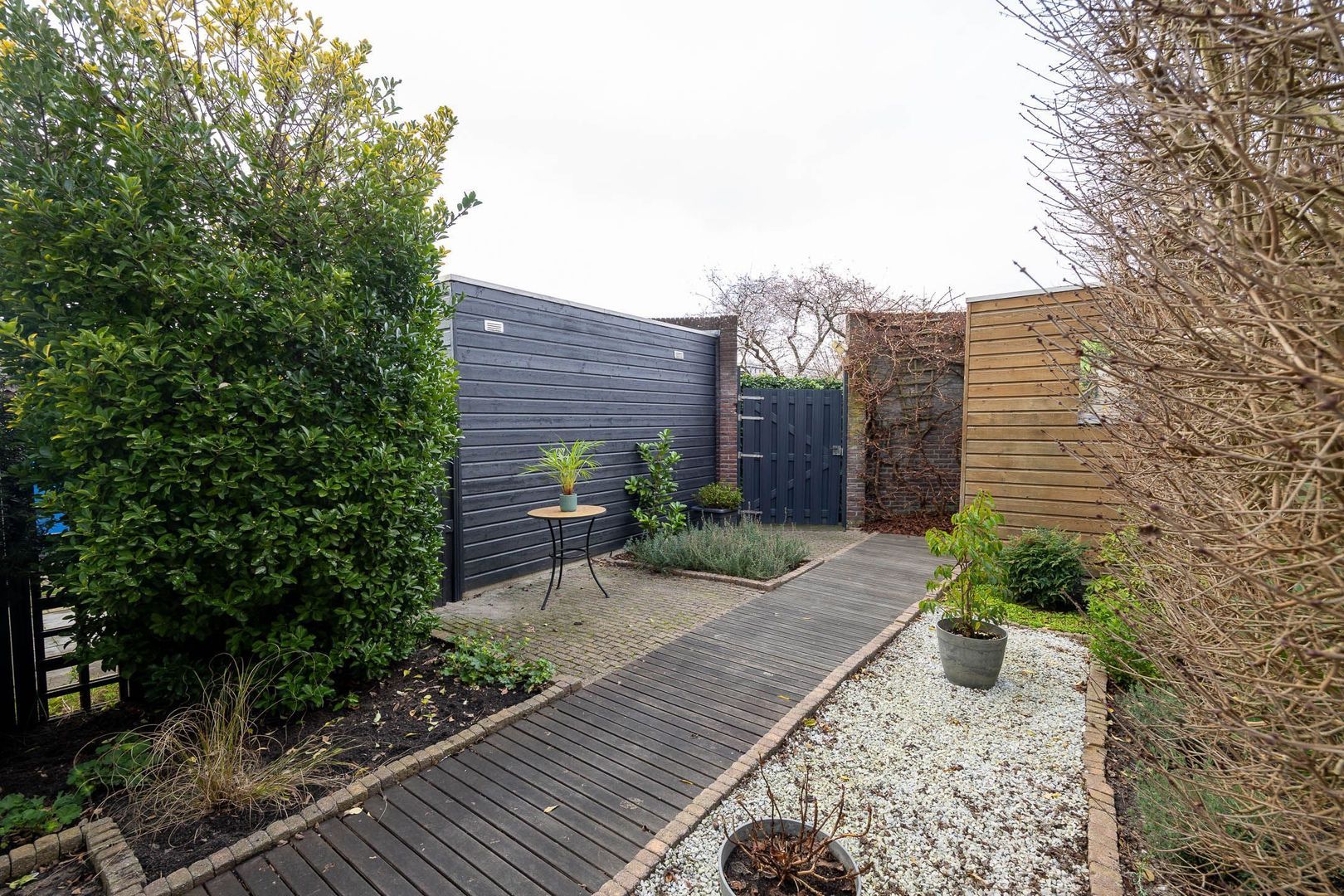 Polderpeil 93, Alphen Aan Den Rijn foto-23 blur