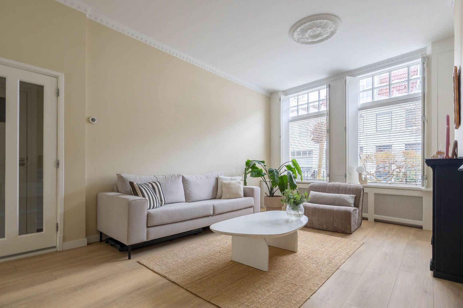 Hooftstraat 118, Alphen Aan Den Rijn foto-2 blur