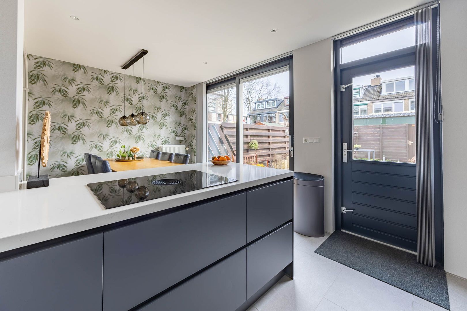 Vlierboomstraat 16, Alphen Aan Den Rijn foto-1 blur