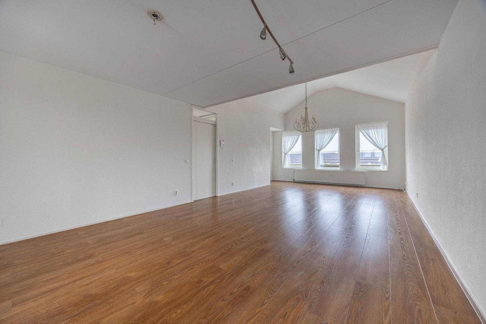 Essenlaan 6 B, Ter Aar foto-3 blur