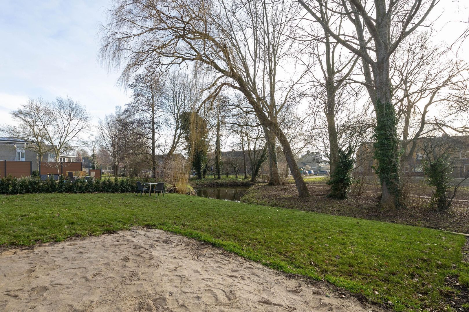 Eendrachtspad 5, Rijnsaterwoude foto-25 blur