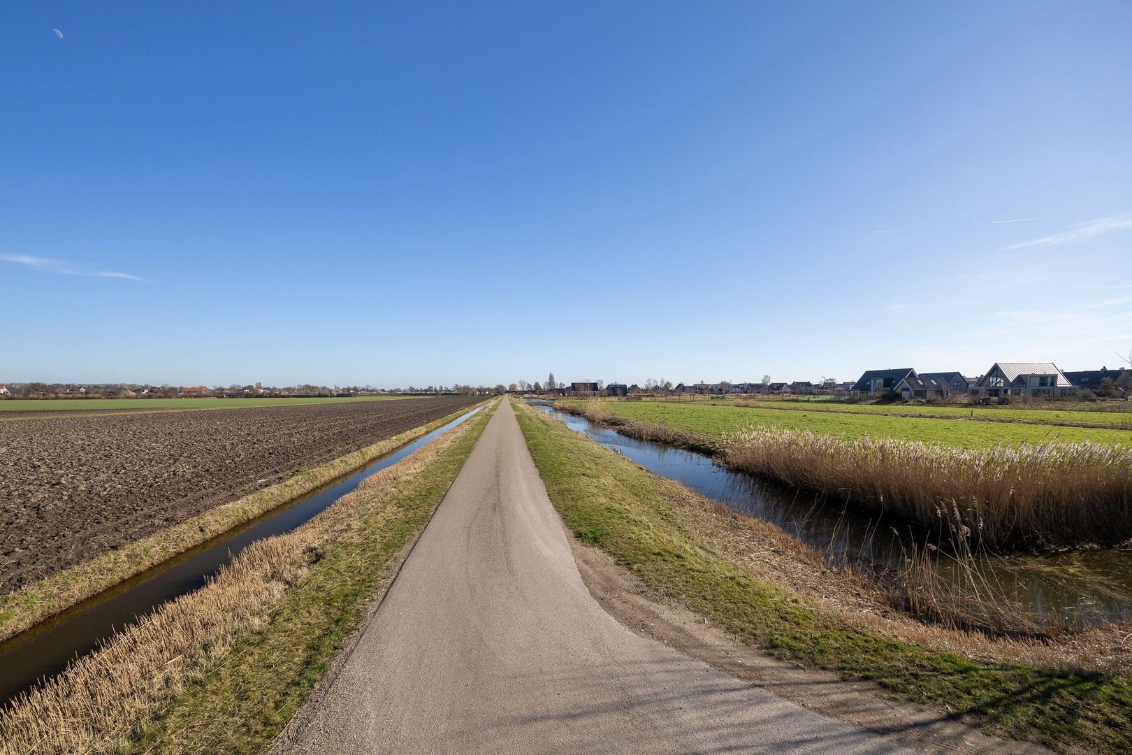 Graskade 0 ong, Ter Aar foto-15 blur