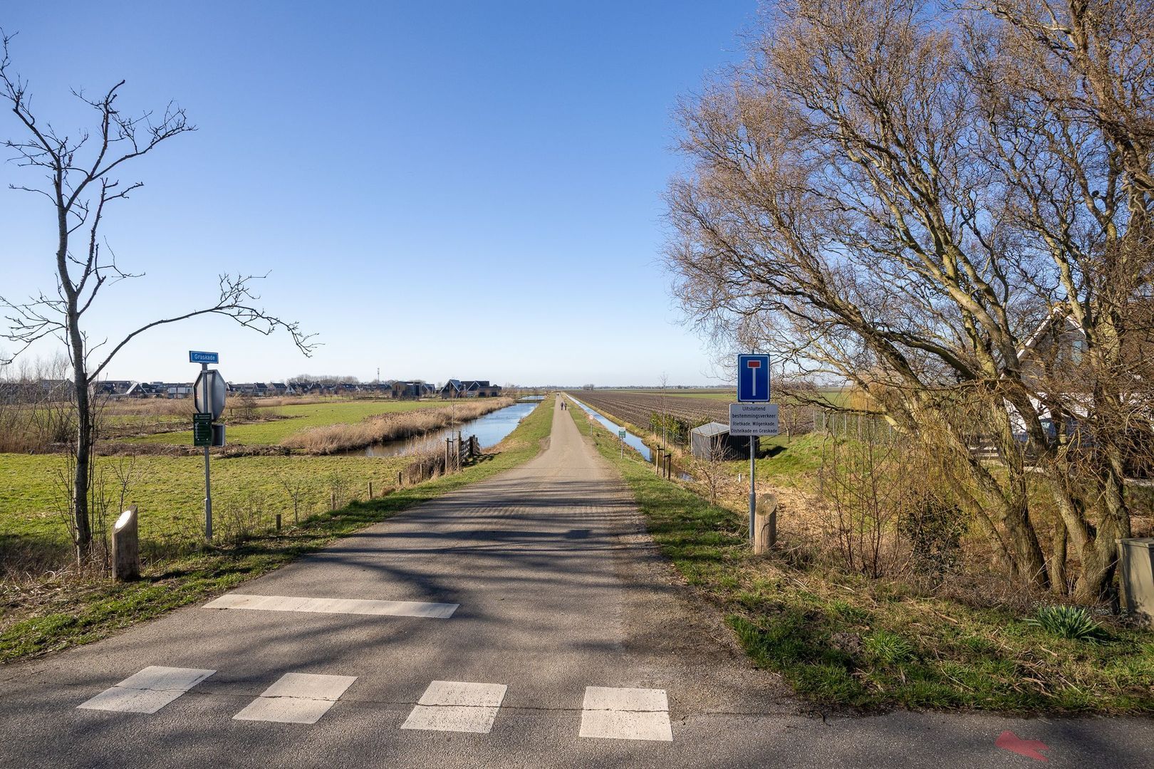 Graskade 0 ong, Ter Aar foto-13 blur