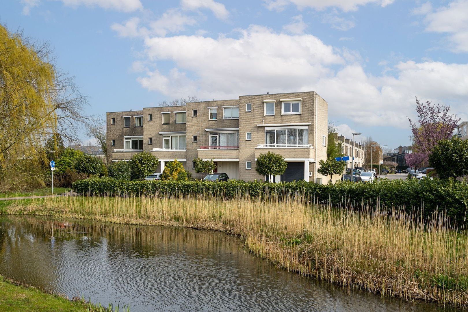 Jan van Henegouwenstraat 68, Alphen Aan Den Rijn foto-1 blur
