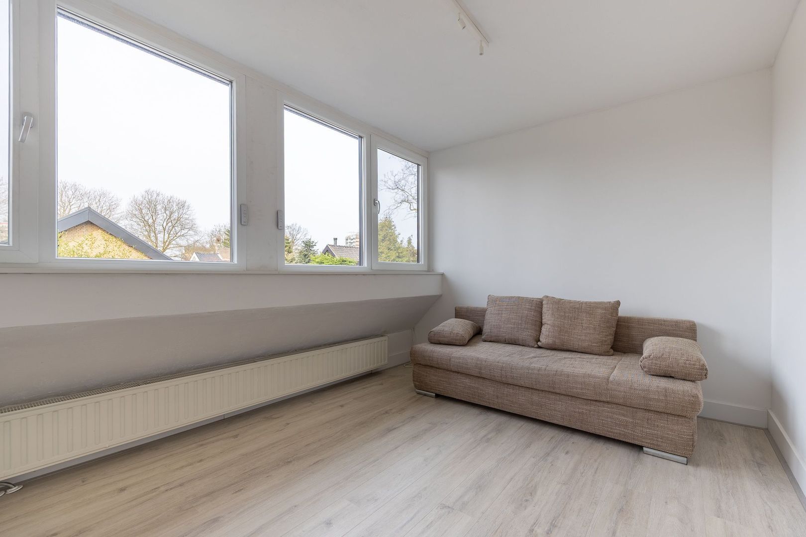 Ericapark 37, Alphen Aan Den Rijn foto-25 blur