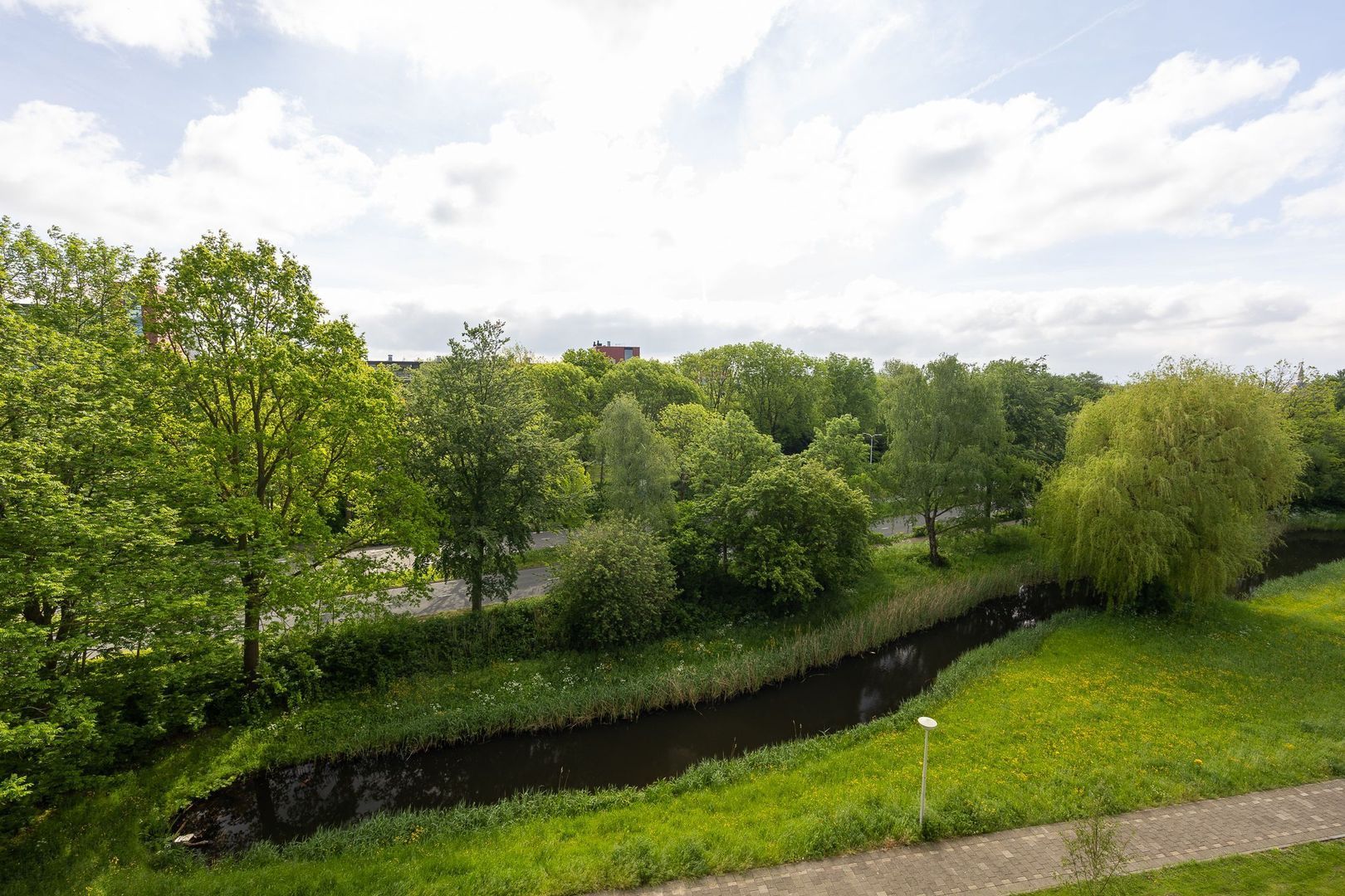 Vliestroom 163, Alphen Aan Den Rijn foto-14 blur