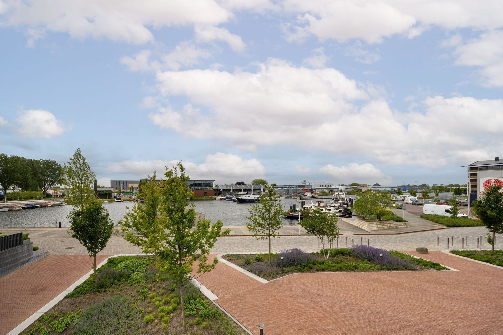 Rijnhavenkade 80, Alphen Aan Den Rijn foto-1 blur