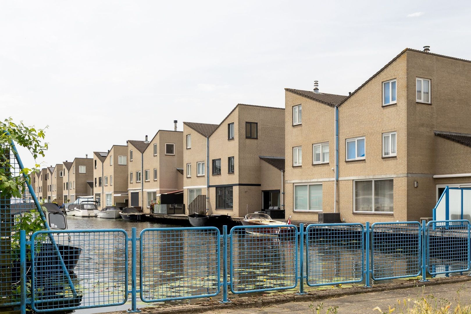 Galjoen 7, Alphen Aan Den Rijn foto-2 blur