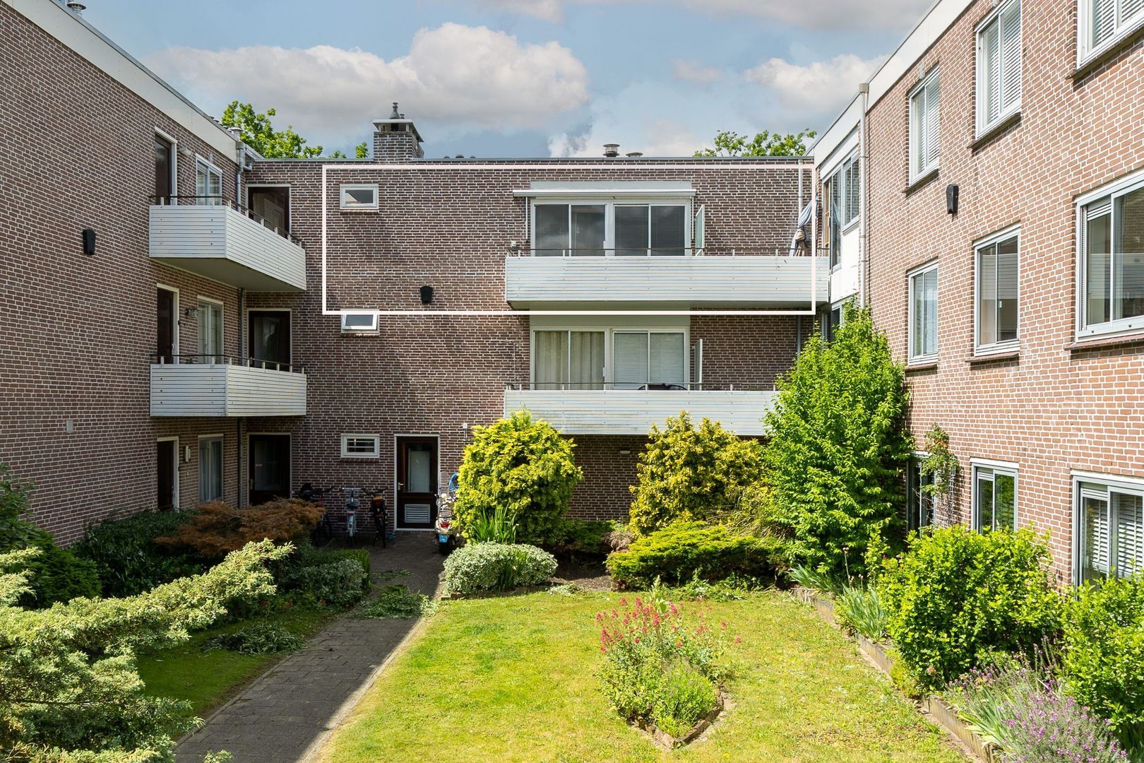 Groenoord 302, Alphen Aan Den Rijn foto-1 blur