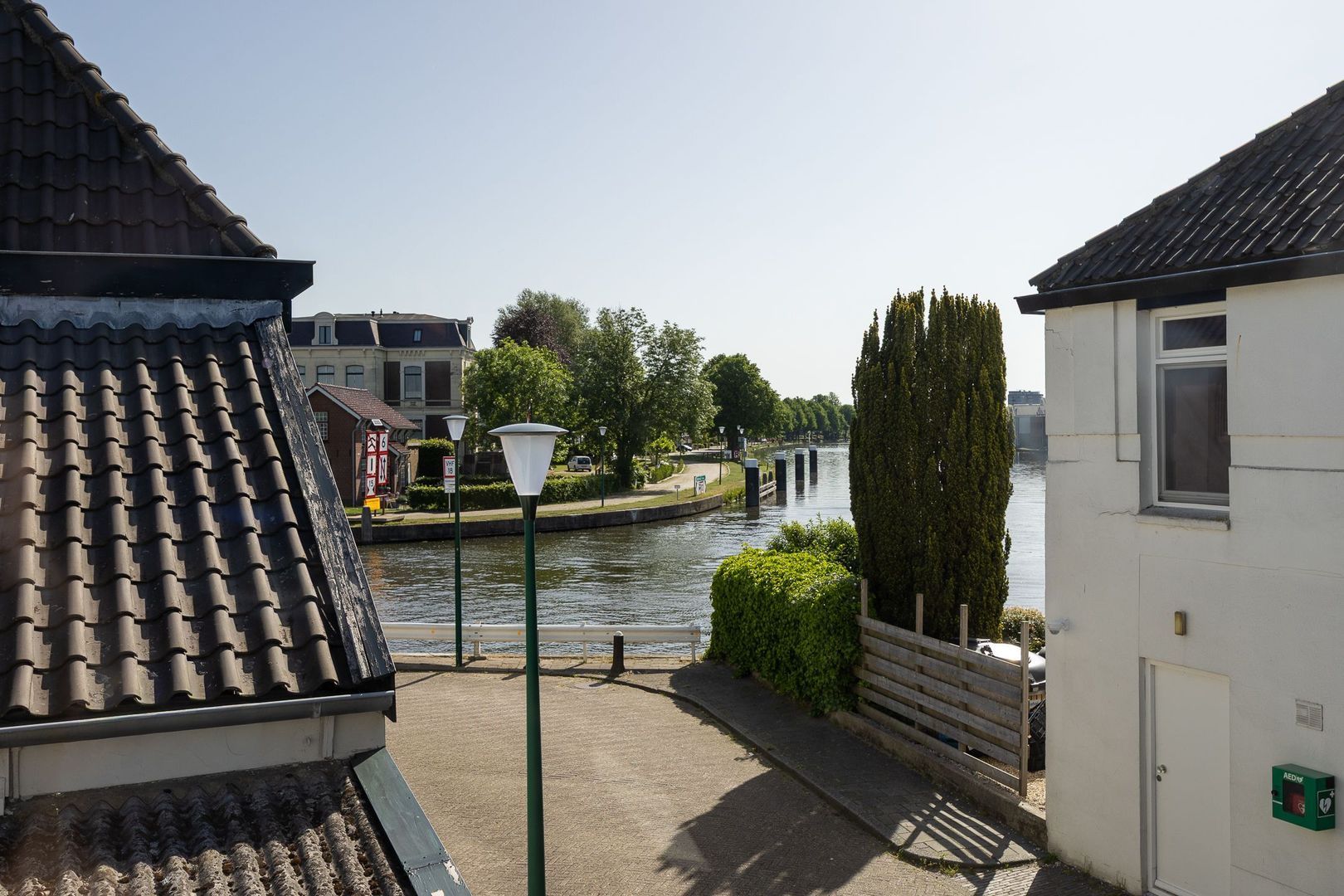 's-Molenaarsweg 19, Alphen Aan Den Rijn foto-1 blur