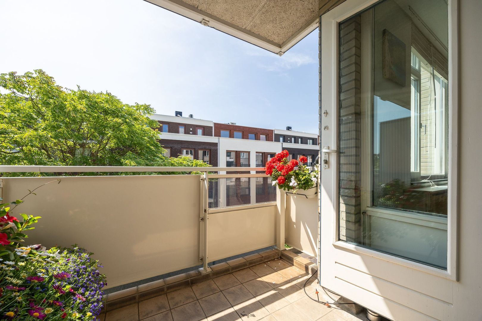 Van Boetzelaerstraat 25 A, Alphen Aan Den Rijn foto-1 blur