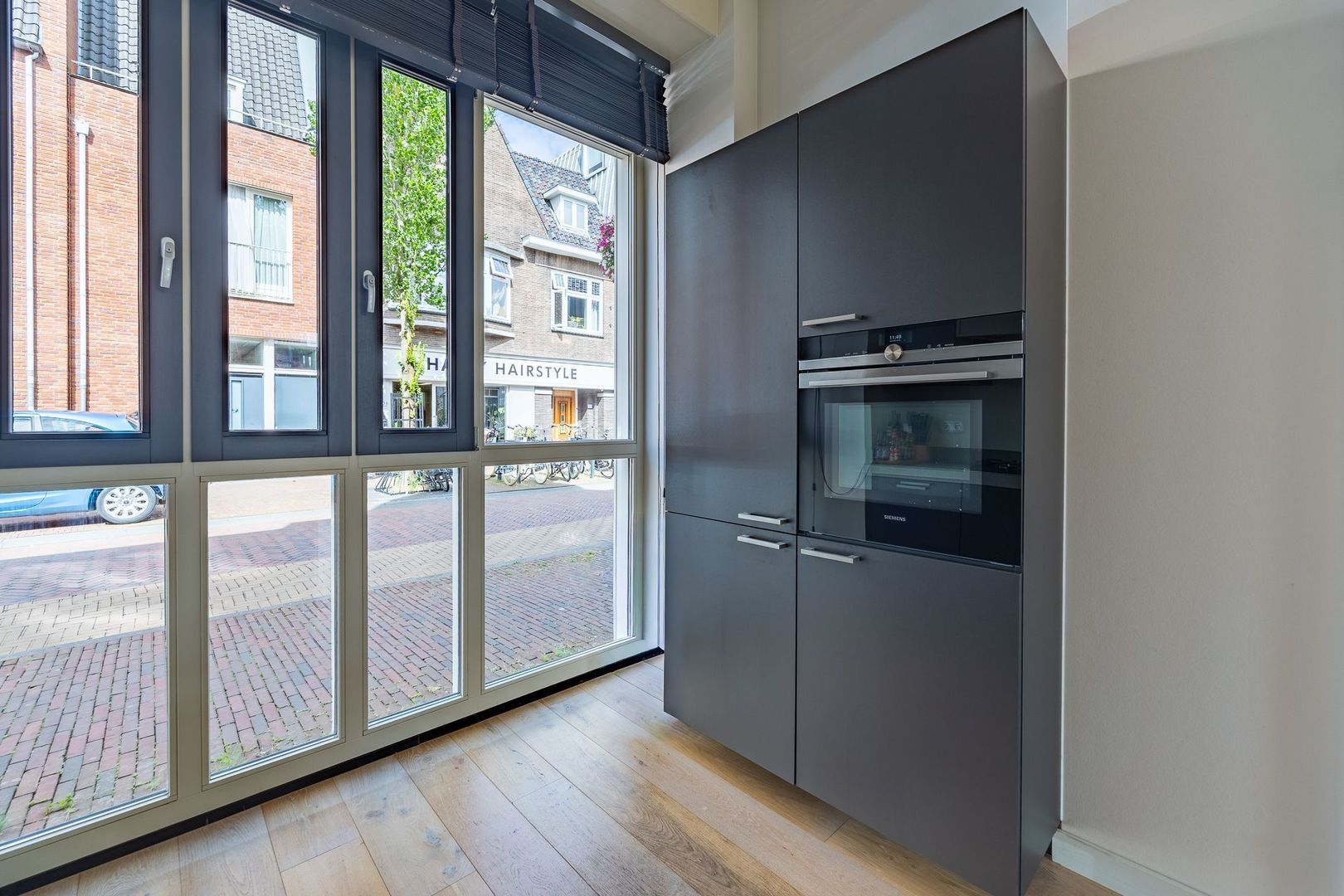 Hooftstraat 26, Alphen Aan Den Rijn foto-10 blur