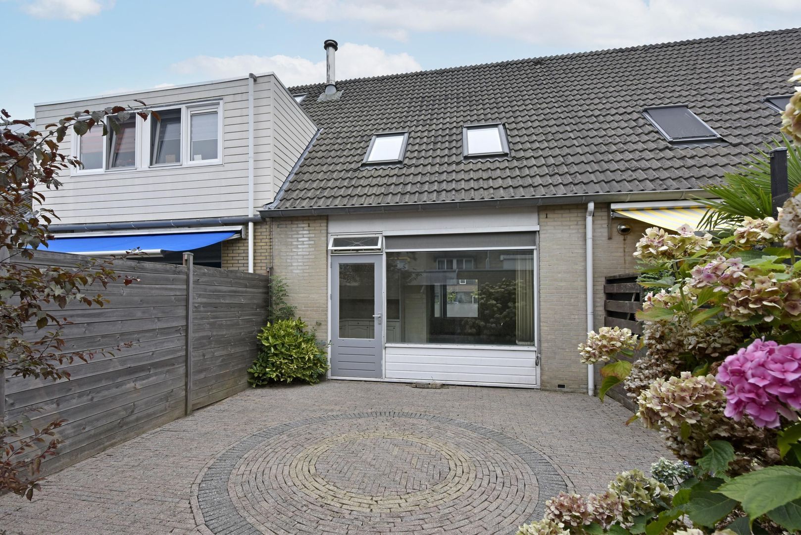 Aalhorst 230, Alphen Aan Den Rijn foto-1 blur