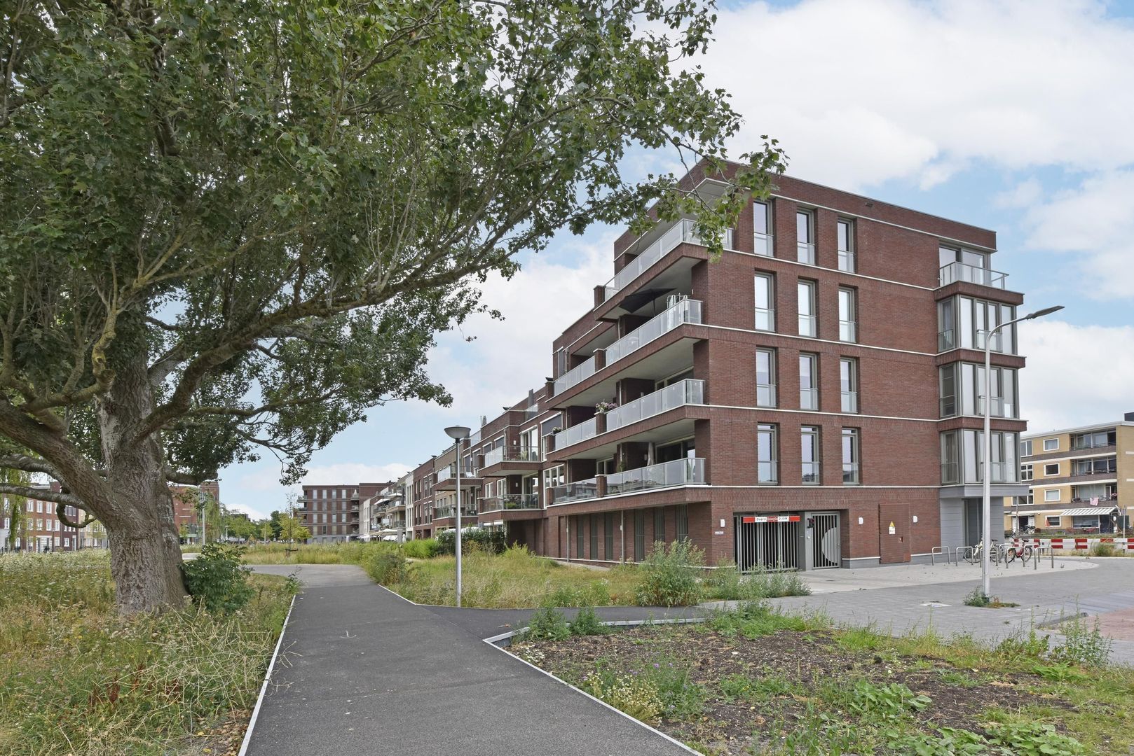 Koolmeesstraat 56, Alphen Aan Den Rijn foto-25 blur