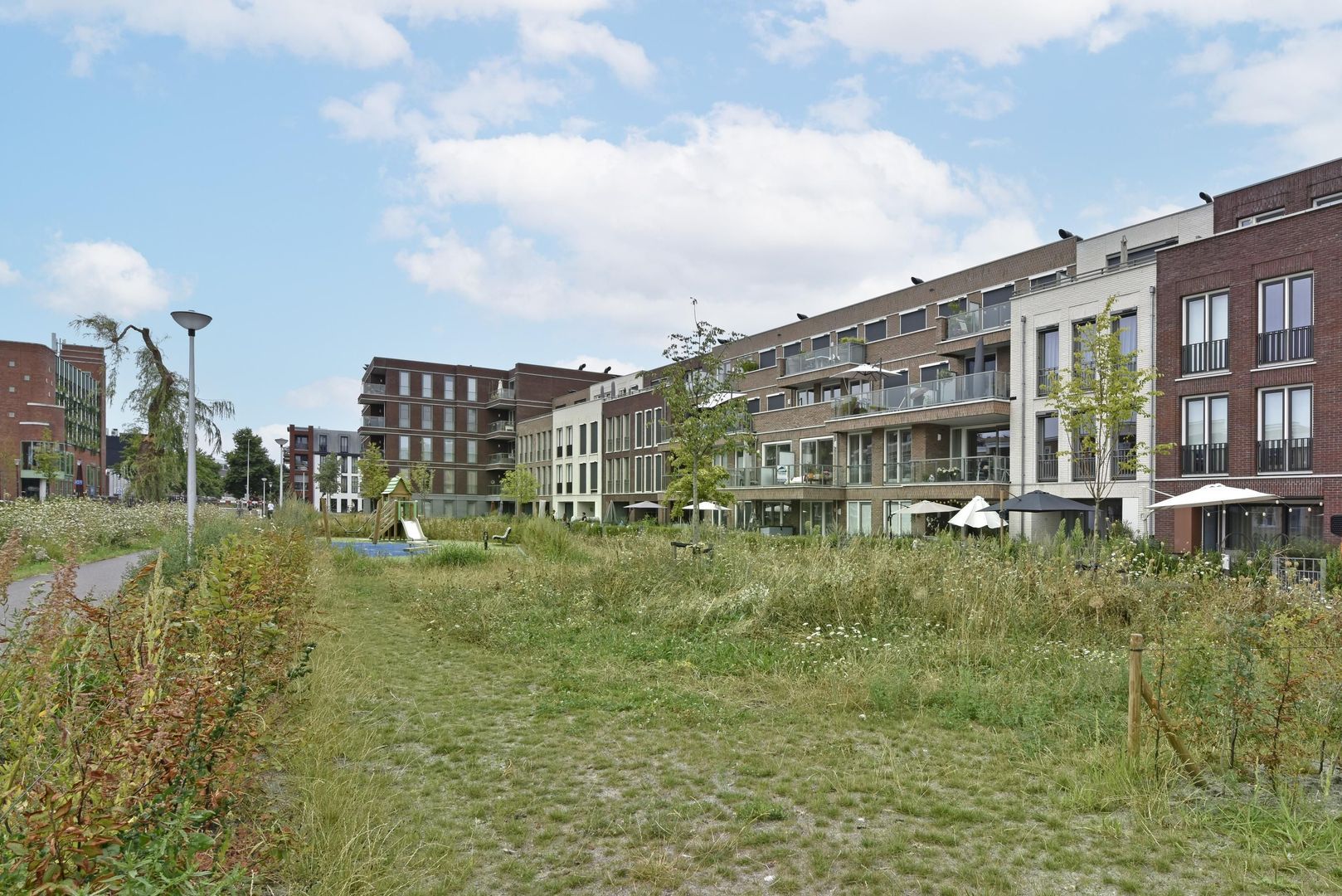 Koolmeesstraat 56, Alphen Aan Den Rijn foto-24 blur