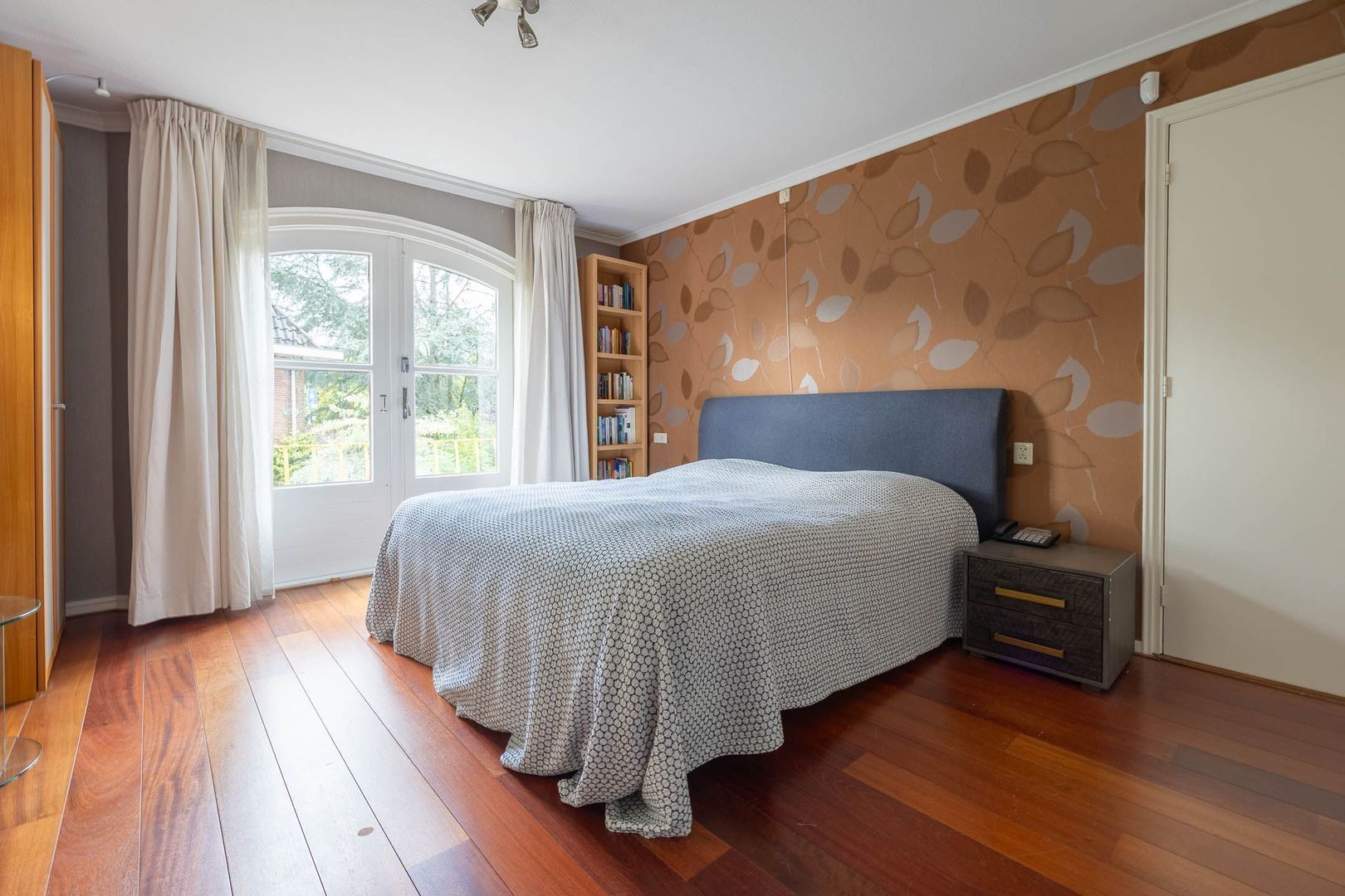 Vrijstaande woning te koop: Dr. Lovinklaan 32, Alphen Aan Den Rijn