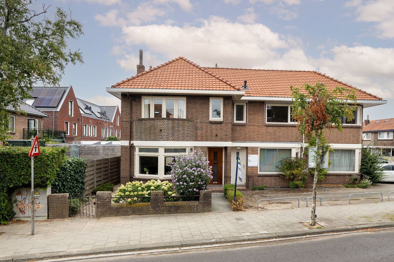 Van Boetzelaerstraat 85, Alphen Aan Den Rijn foto-0 blur