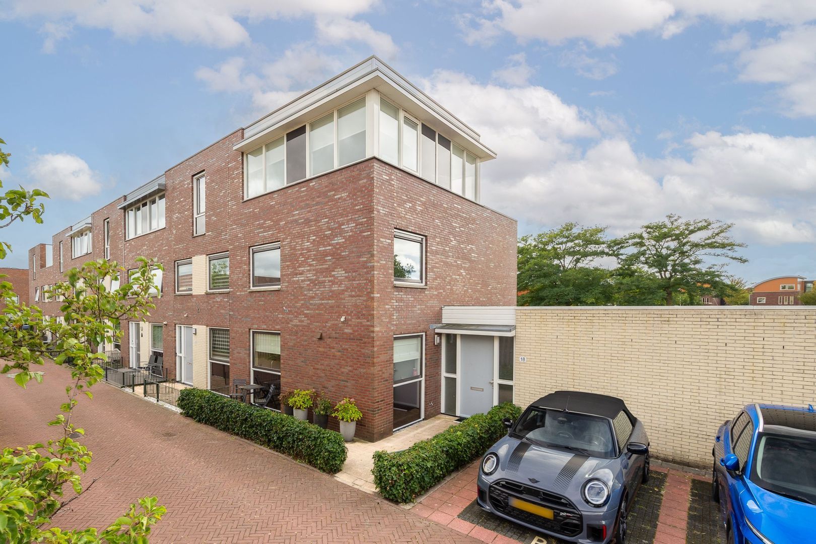 Warmoezerij 18, Alphen Aan Den Rijn foto-0 blur