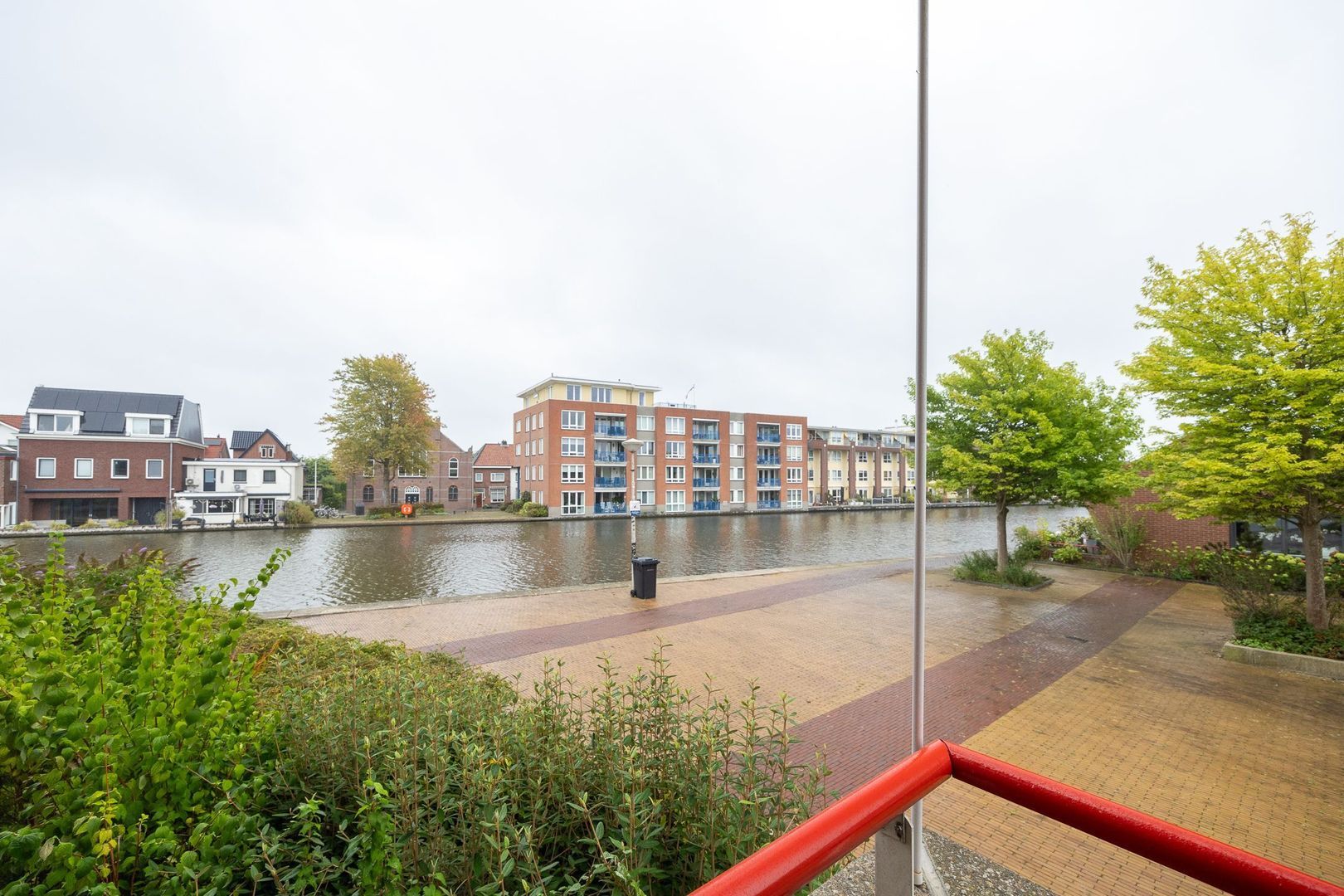 Varossieaupalet 33, Alphen Aan Den Rijn foto-20 blur