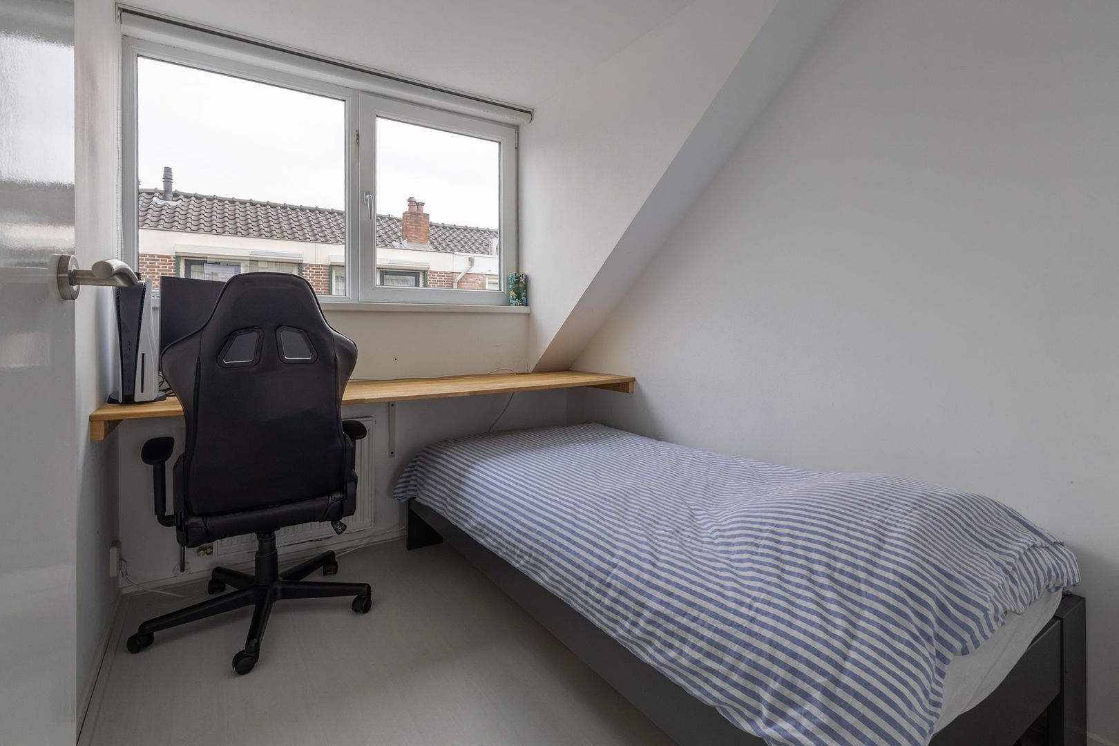 J.W.C. Bloemstraat 14, Alphen Aan Den Rijn foto-13 blur