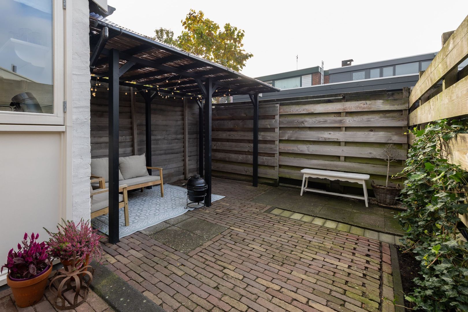J.W.C. Bloemstraat 14, Alphen Aan Den Rijn foto-1 blur