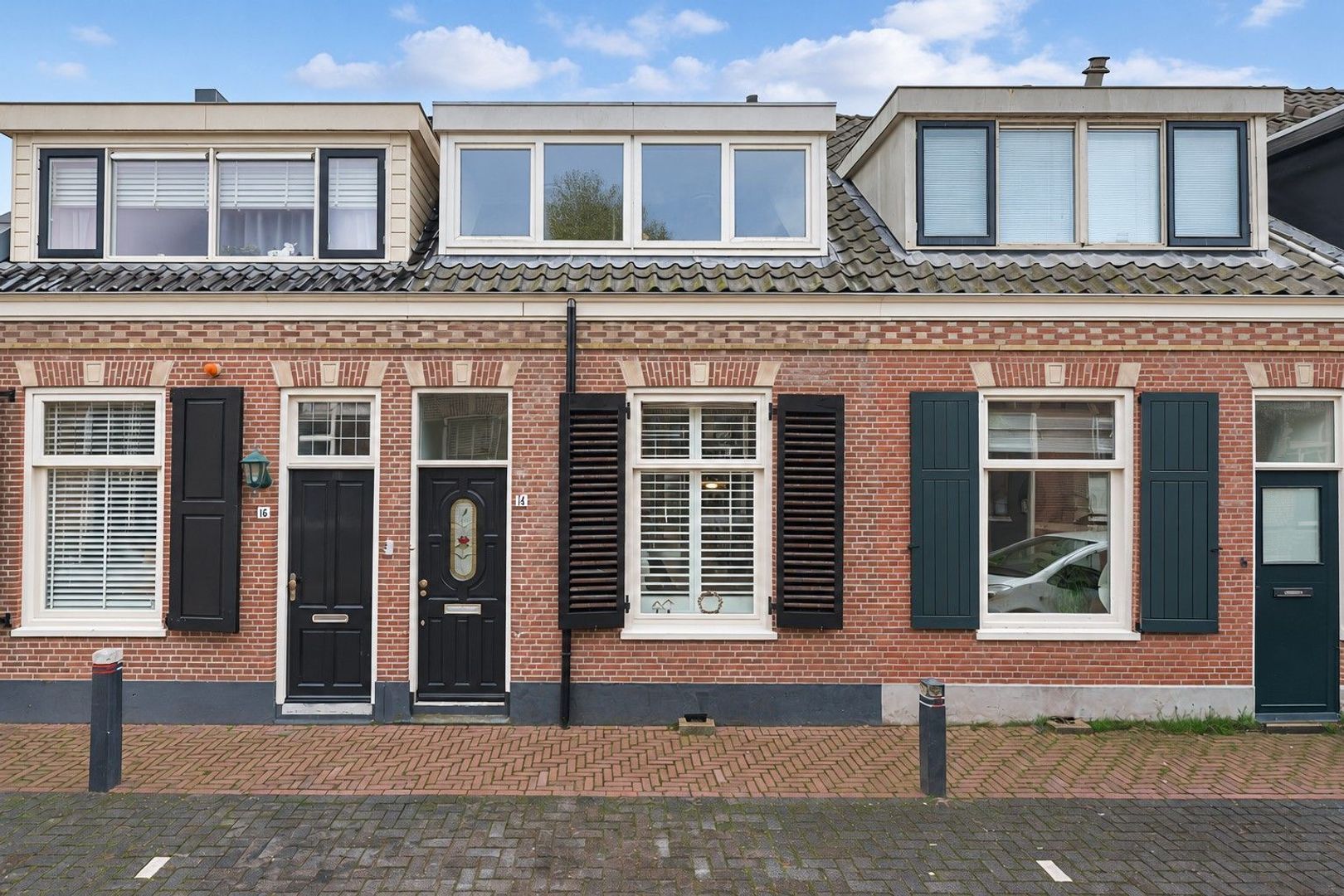 J.W.C. Bloemstraat 14, Alphen Aan Den Rijn foto-0 blur