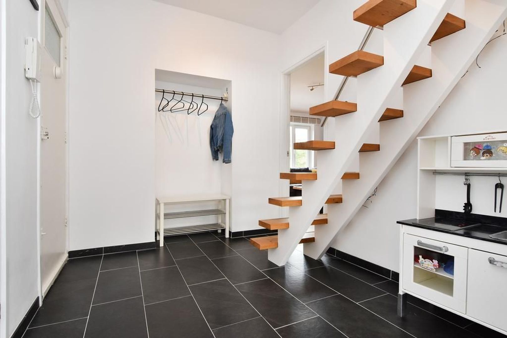 Alberdingk Thijmkade 21, Voorburg foto-4