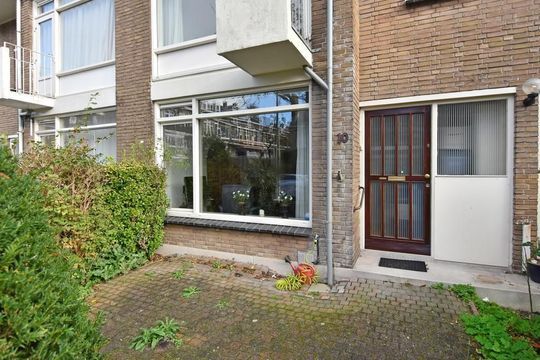 Paulinastraat 10, Den Haag small-1