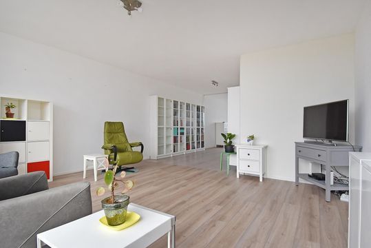 Tulpentuin 193, Voorburg small-1