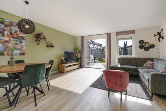 Gentiaan 58, Nootdorp small-1