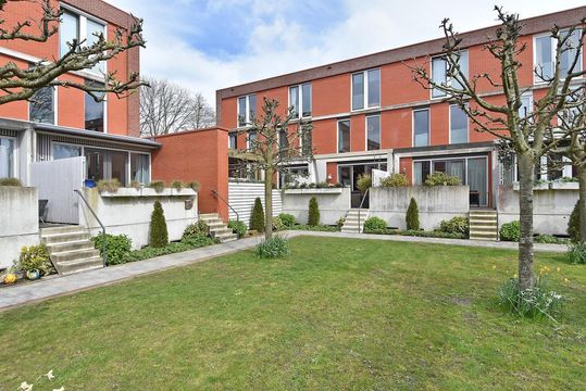 Hongarenburg 91, Den Haag