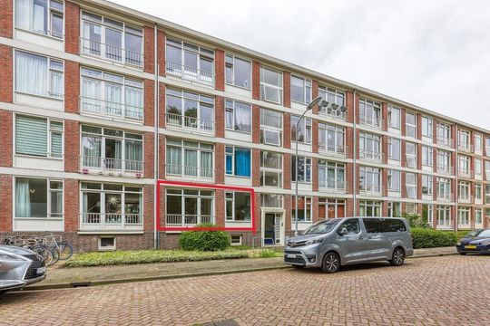 Spinozalaan 197, Voorburg small-1