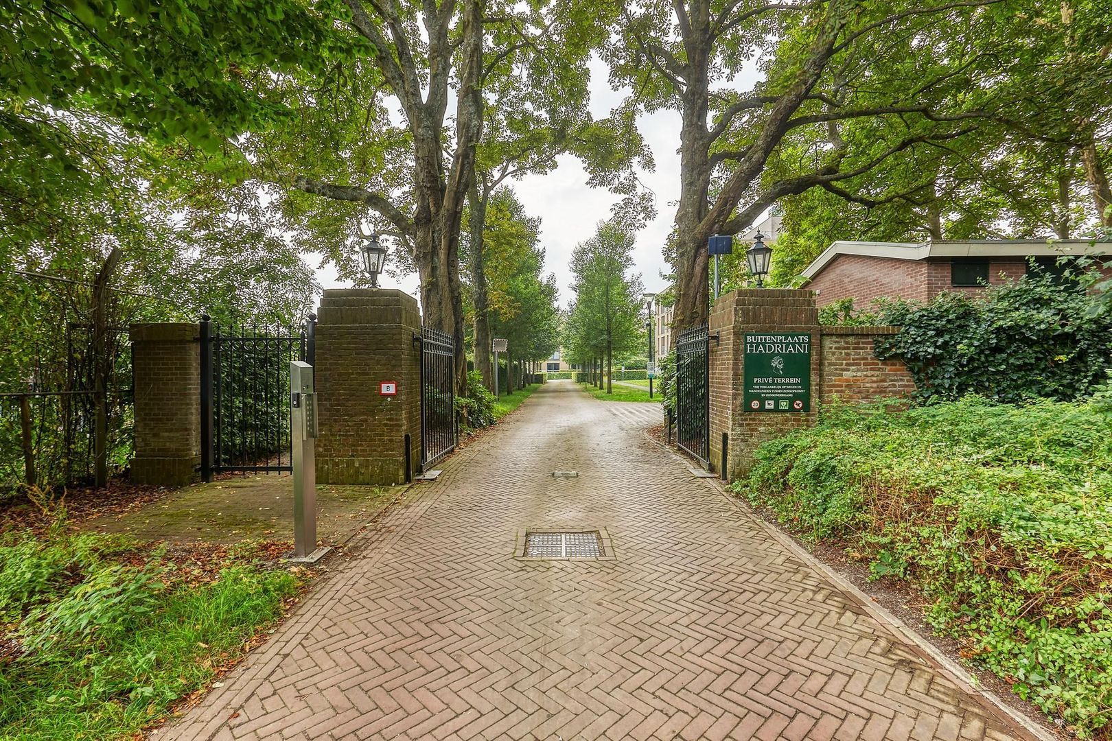 Arentsburghlaan 22, Voorburg foto-0