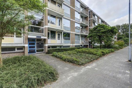 Sint Martinuslaan 77, Voorburg