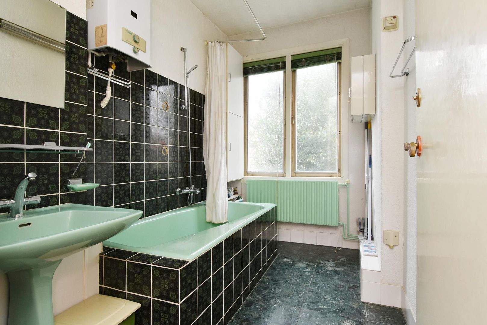 van Lugtenburgstraat 6, Voorburg foto-19