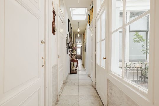 Oudezijds Voorburgwal 153 A, Amsterdam small-3