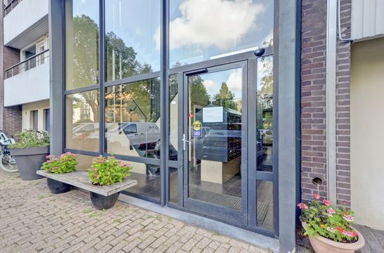 Roggekamp 325, Den Haag small-1