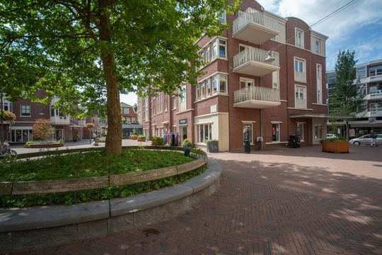 Damplein 95, Leidschendam small-1