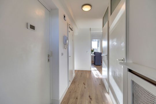 Margarethaland 477, Den Haag small-1