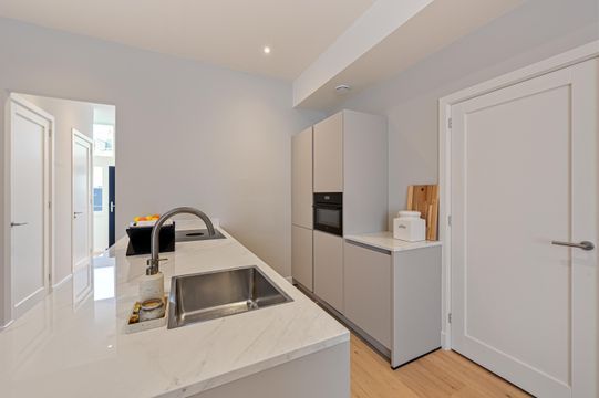 Hollanderstraat 8, Den Haag small-1