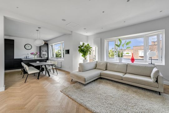 Rembrandtlaan 56, Voorburg small-1